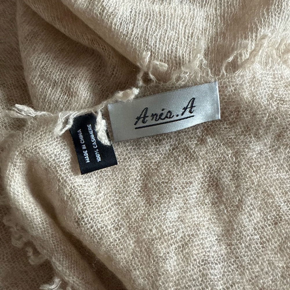 Anis A Cashmere Beige Scarf - Picture 3 of 3
